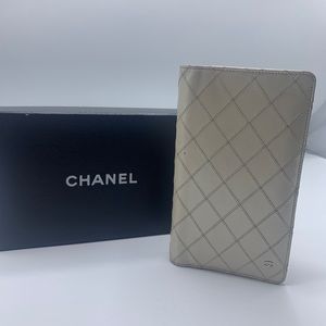 Chanel Wallet Beige/Silver Leather w/seal Stunning!!